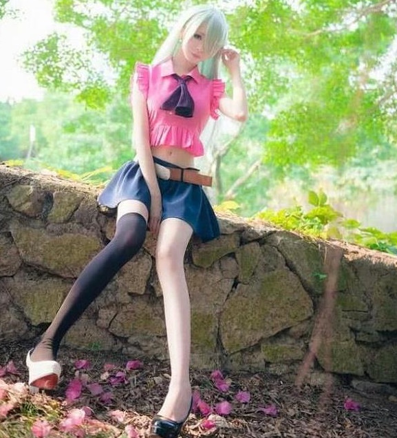 ������Ů���d����F˽���������@�ΐ���